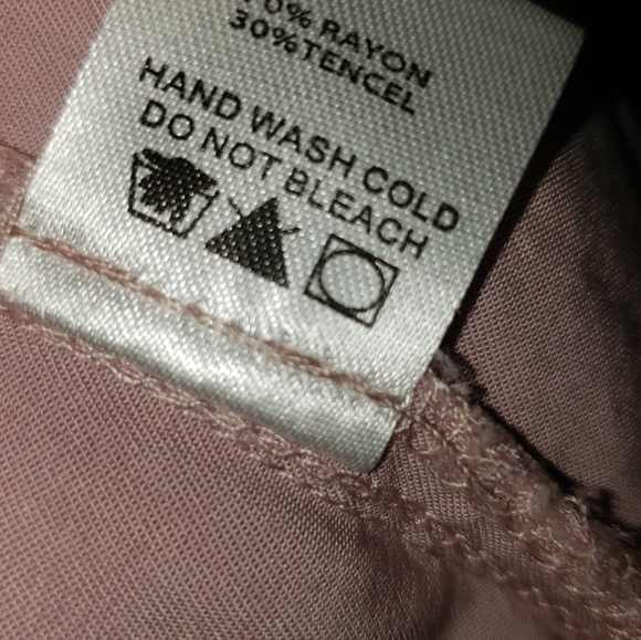 White Birch Button Down Hi/Low Blush Pink Top w/ Bleach Spots 1xl - Picture 8 of 10